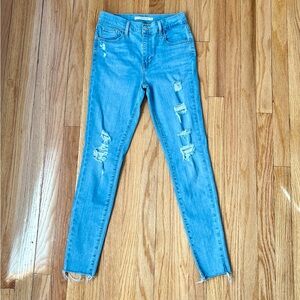 Levi’s 720 Distressed Light Blue Jeans high rise súper skinny womens size 26